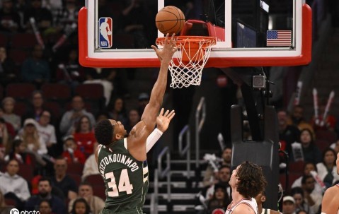 季前赛-字母哥13+10多森姆22分 雄鹿擒公牛