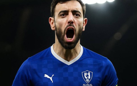 曝利雅得新月开80万周薪欲签B费，周一会晤经纪人！曼联拒卖队长