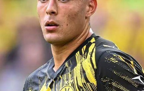 切尔西转会动态：多特蒙德发布感伤视频，安塞尔米诺在重返斯坦福桥前道别