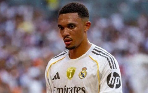 阿诺德登场，卡瓦哈尔伤愈复出，谁将成为皇马首发主力？