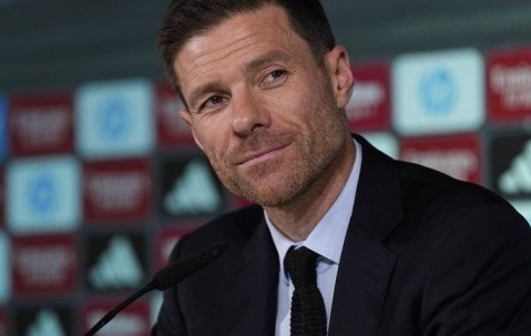 西甲地震！巴萨1800万欧截胡皇马？格里马尔多回家还是投奔恩师阿隆索！