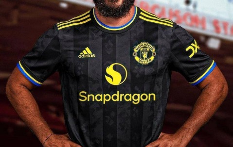 7500万签下“英超詹姆斯”：曼联妥协的代价不低，会继续买前锋