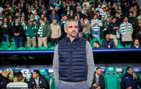 路易斯·博尔赫斯：从卡西欧手表到里斯本竞技的重生传奇