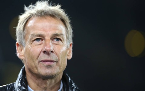 曝热刺关注前韩国队主帅克林斯曼 78岁老帅愿出山救火