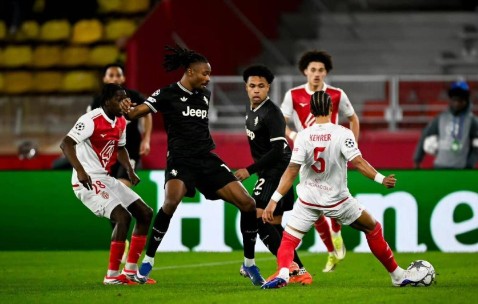 2-0也出局，2-3被绝杀！意甲欧冠一夜全军覆没，孔蒂宿命难破，直通名额全丢