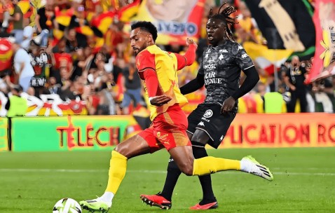 法甲周五012前瞻：朗斯主场冲欧冠，昂热客场破魔咒难寻生机