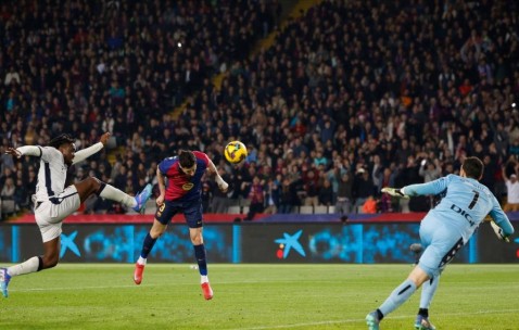 巴萨前锋是否能在欧冠关键战中首发？国际米兰的布局还能放心吗？