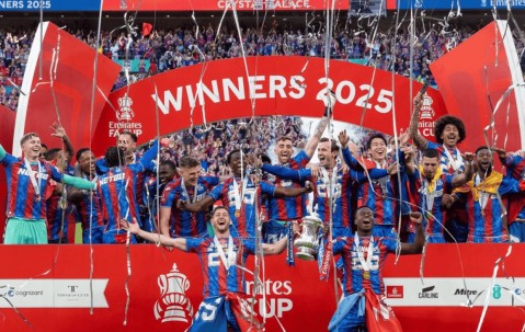 3-1！0-1！足坛疯狂一夜，巴黎逆袭，曼城爆冷丢冠，亚特兰大绝杀