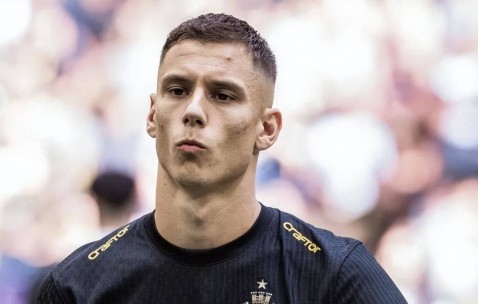 花小钱引大将！深圳队80万欧元锁定欧冠天才后卫，中超争冠迎来新希望