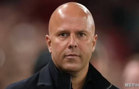 利物浦欧冠战法兰克福：斯洛特暗示两大新援首发，轮换背后有深意