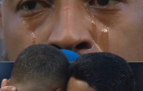 金彭贝告别巴黎：今晚来到这里是种荣幸，我为穿上这家球衣而自豪