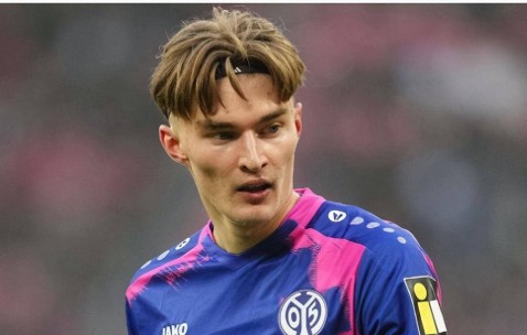 18岁波兰后防天才闪耀德甲，引发6大欧洲豪门激烈争夺